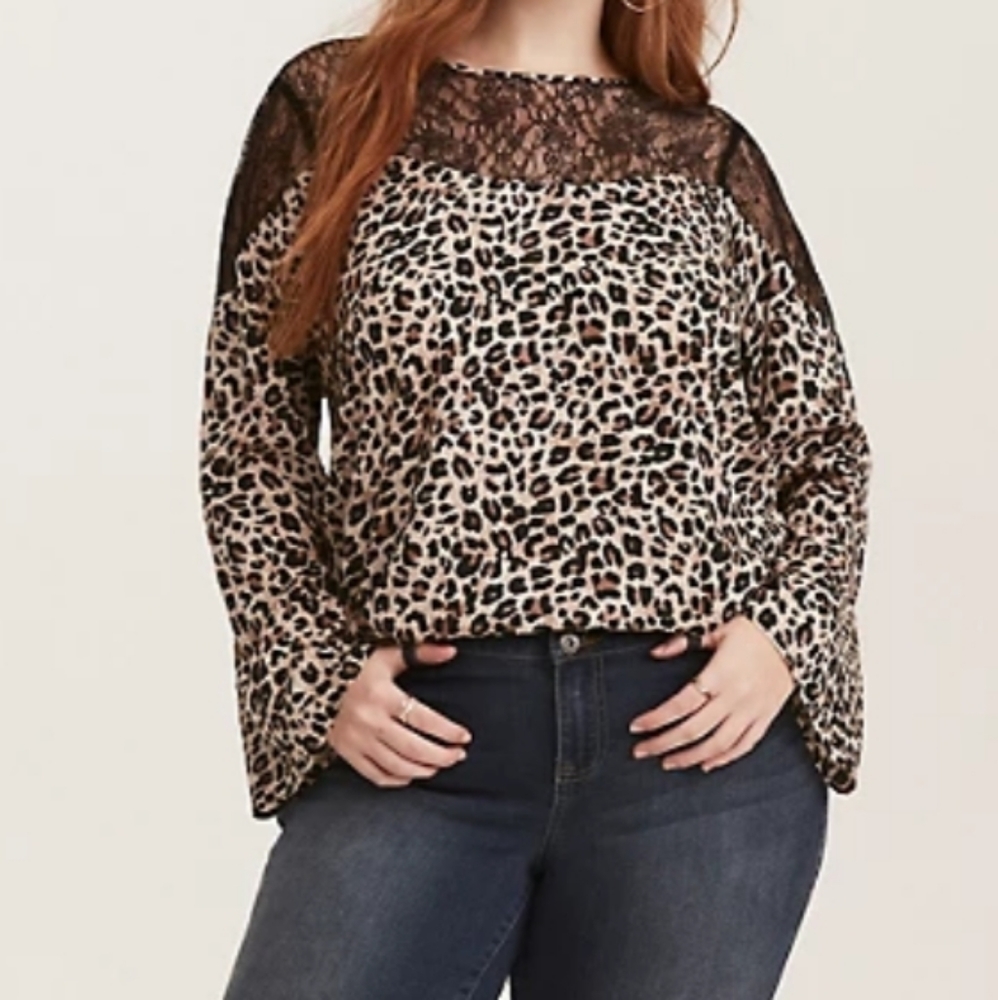 LEOPARD PRINT CHALLIS LACE INSET TOP